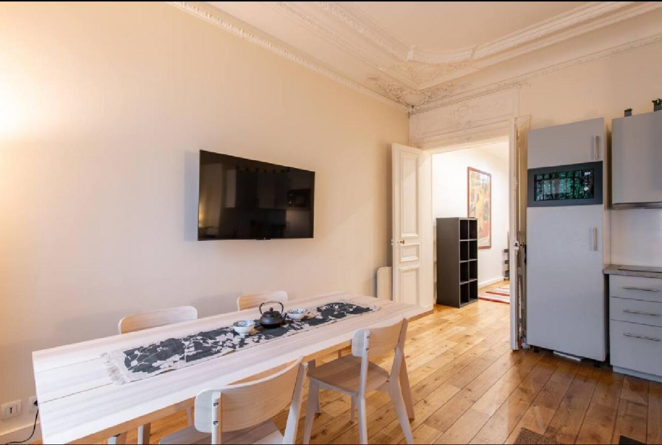Geranimus Morland : Hearth Of Paris Apartment Exterior photo